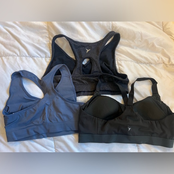 Old Navy sports bra bundle - size large - Picture 2 of 2